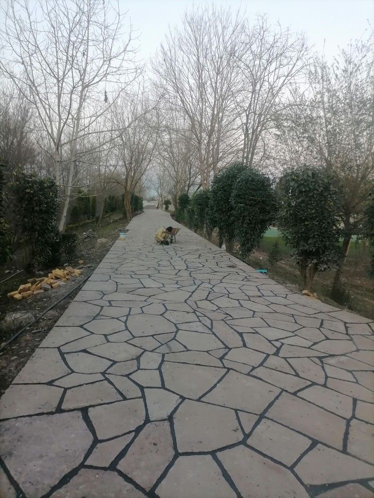 نصب سنگ لاشه برای کف سازی خیابان شهرک و باغ انواع سنگفرش ها برای انواع محل ها 